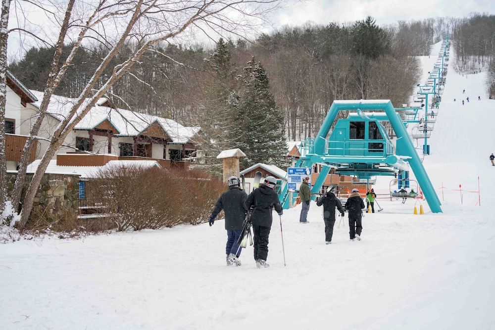 The Inn at Holiday Valley 30/50