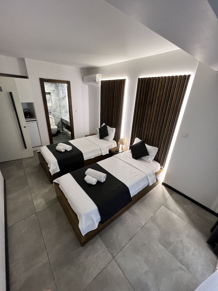 EXEN HOTEL 20/50