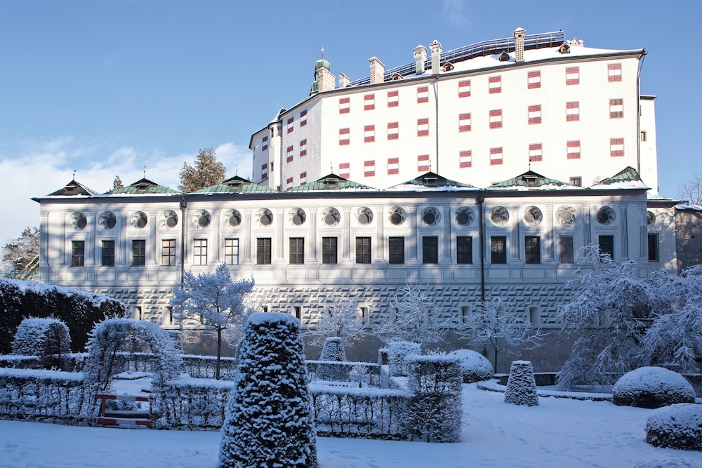 Alp Art Hotel 4/75