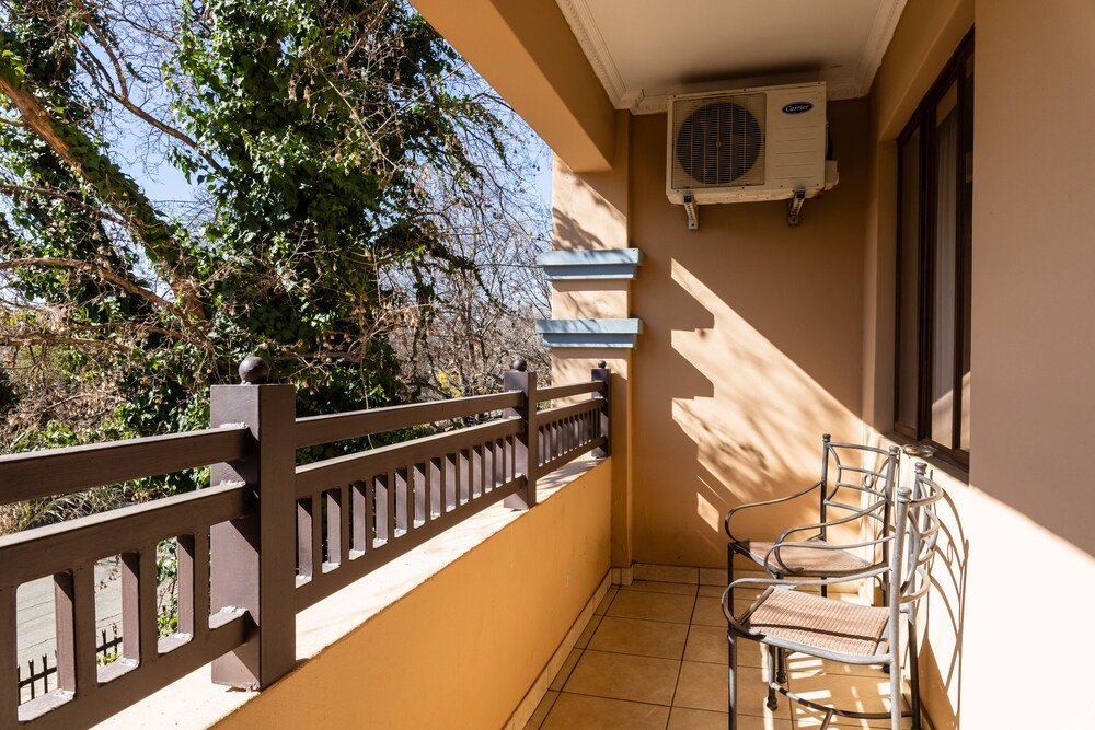 Anta Boga Hotel 25/34