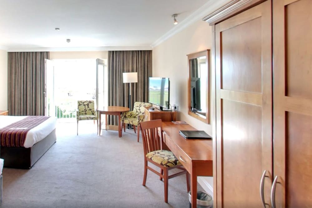 Garryvoe Hotel 31/53