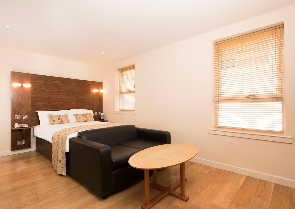 Holyrood Aparthotel 25/81