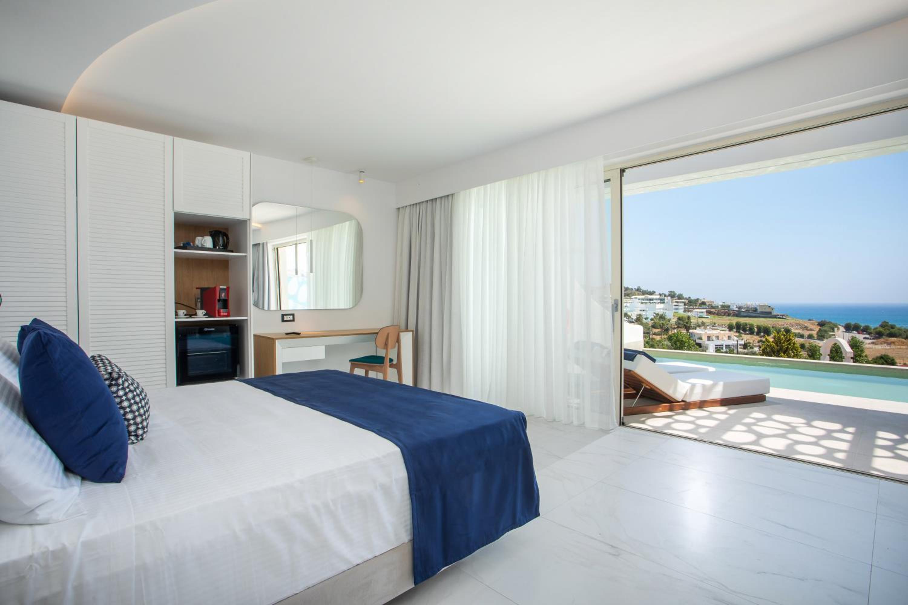 Executive, Suite, Twin Beds, Sea View, Sofa, Adult Only, Private Pool
