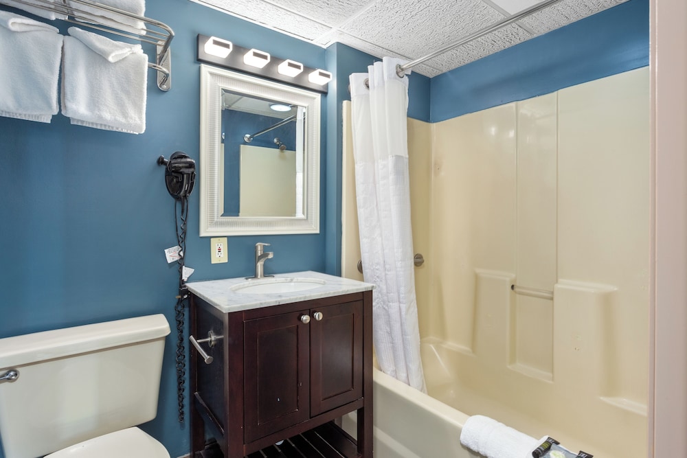 Americana Motor Inn Oceanfront 30/30