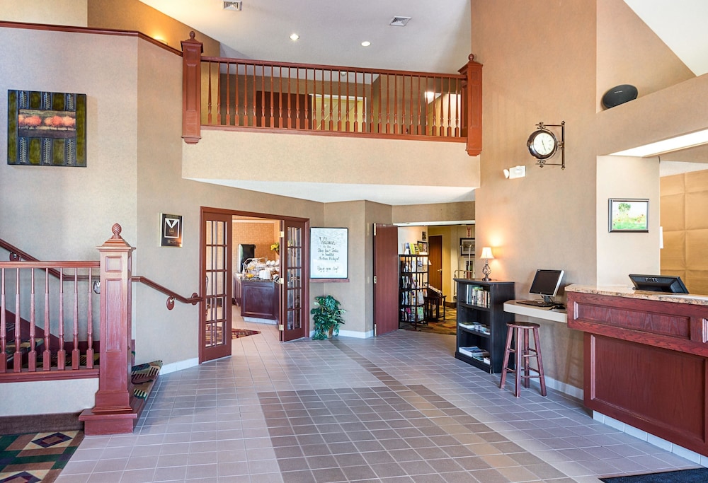 Sleep Inn & Suites Bay View Acme - Traverse City 44/68