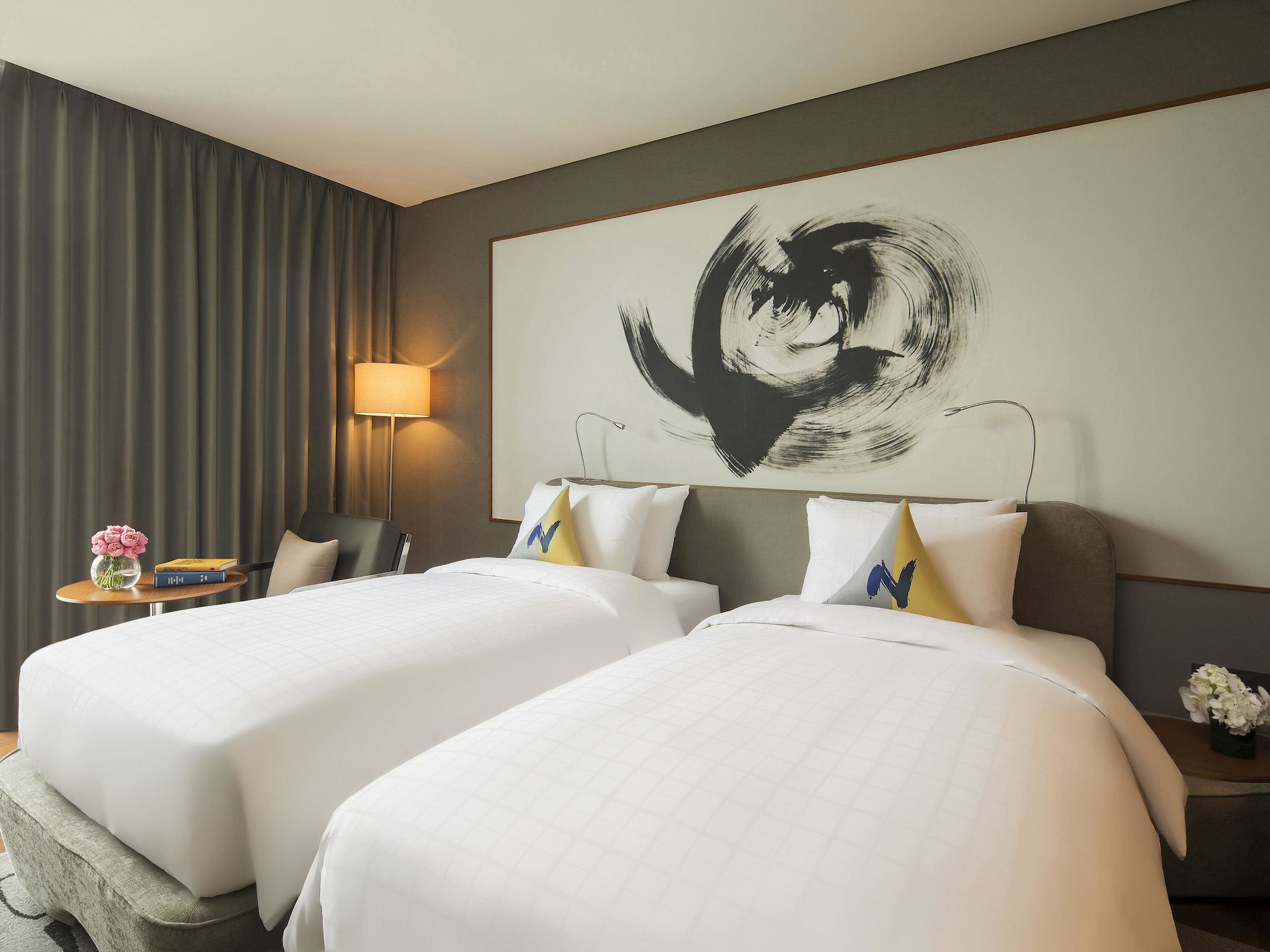 SUPERIOR, TWIN BEDS