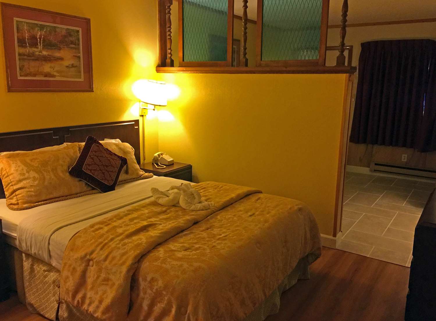 Americas Best Value Inn & Suites Macon at Sunset Dr 9/22