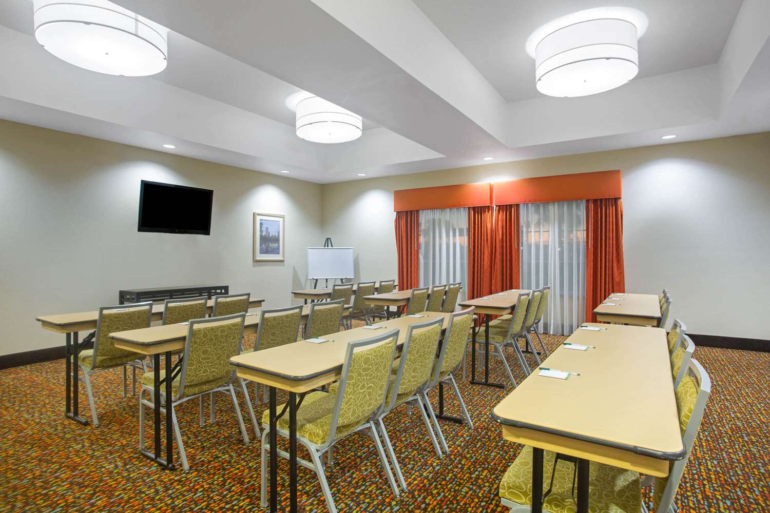 La Quinta Inn Suites Pearsall 45/56
