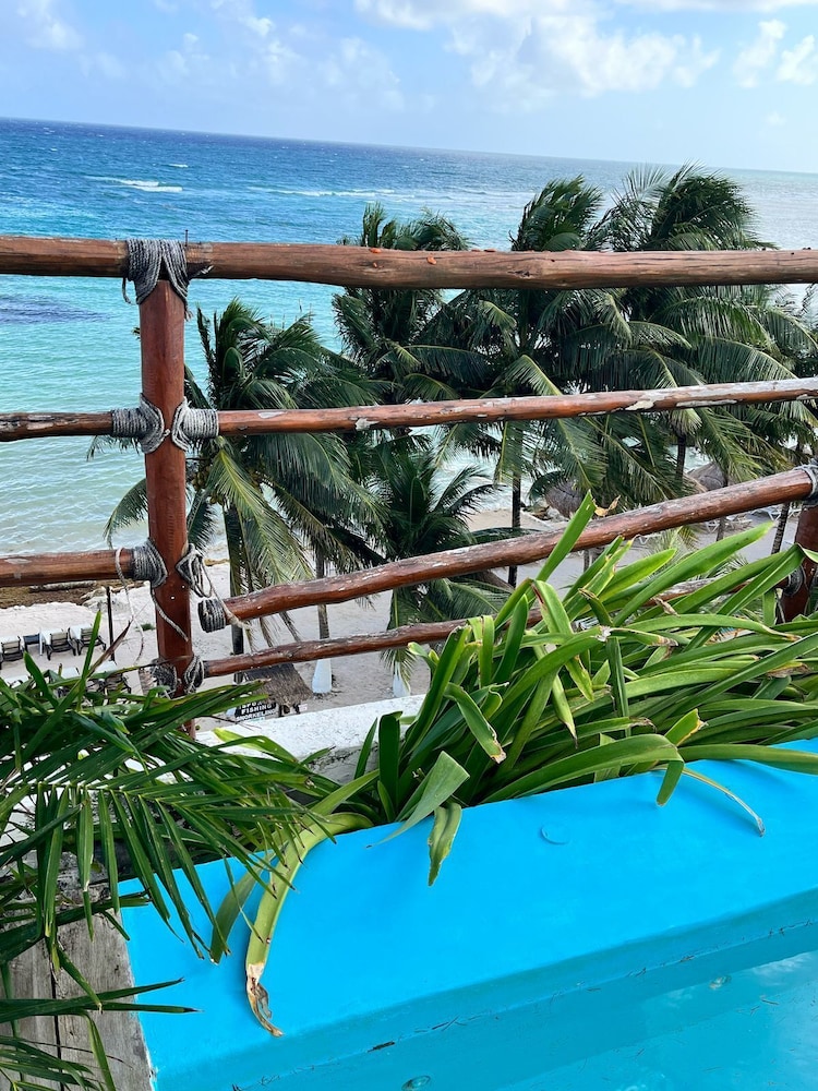 Koox Quinto Sole Boutique Hotel 45/50