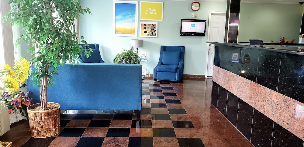 Days Inn By Wyndham Ashland 7/32