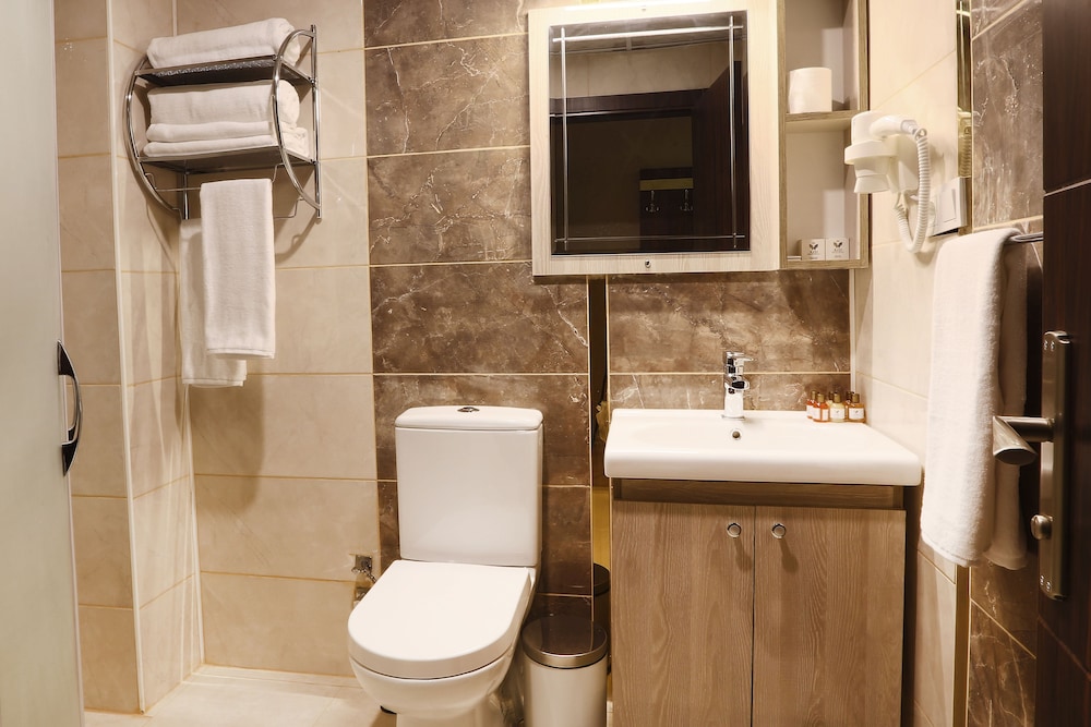 Azd House Hotel 50/50