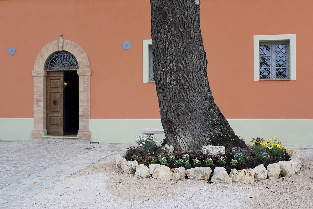 Relais Paradiso Perugia 66/72