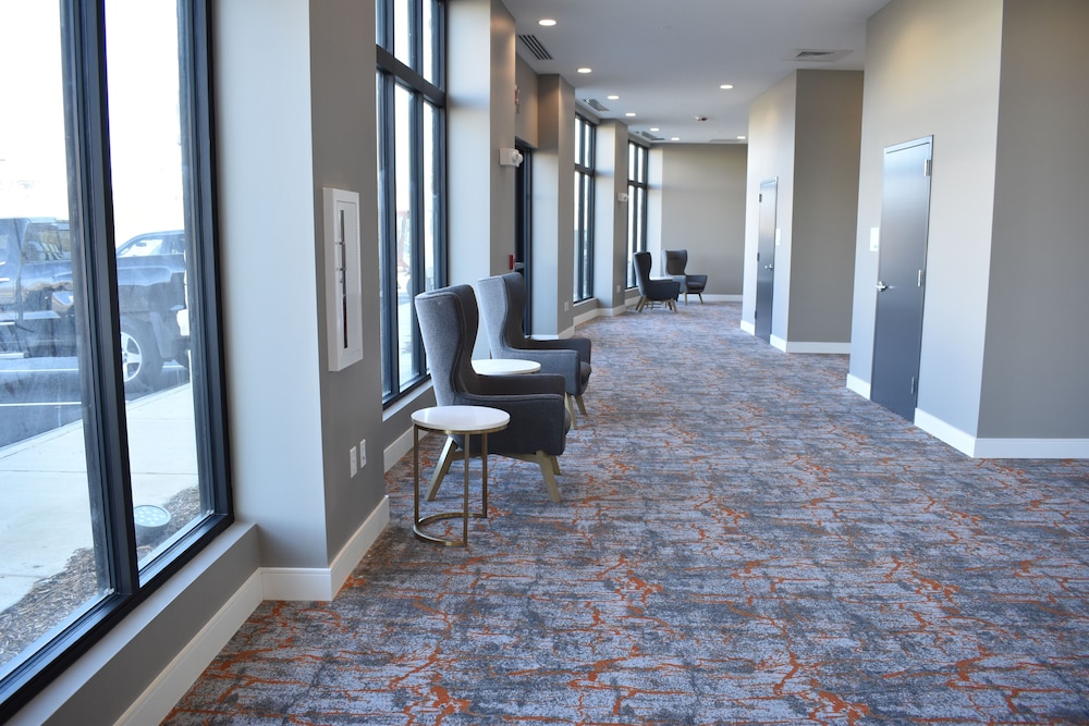 Holiday Inn Kansas City - Northeast 23/55