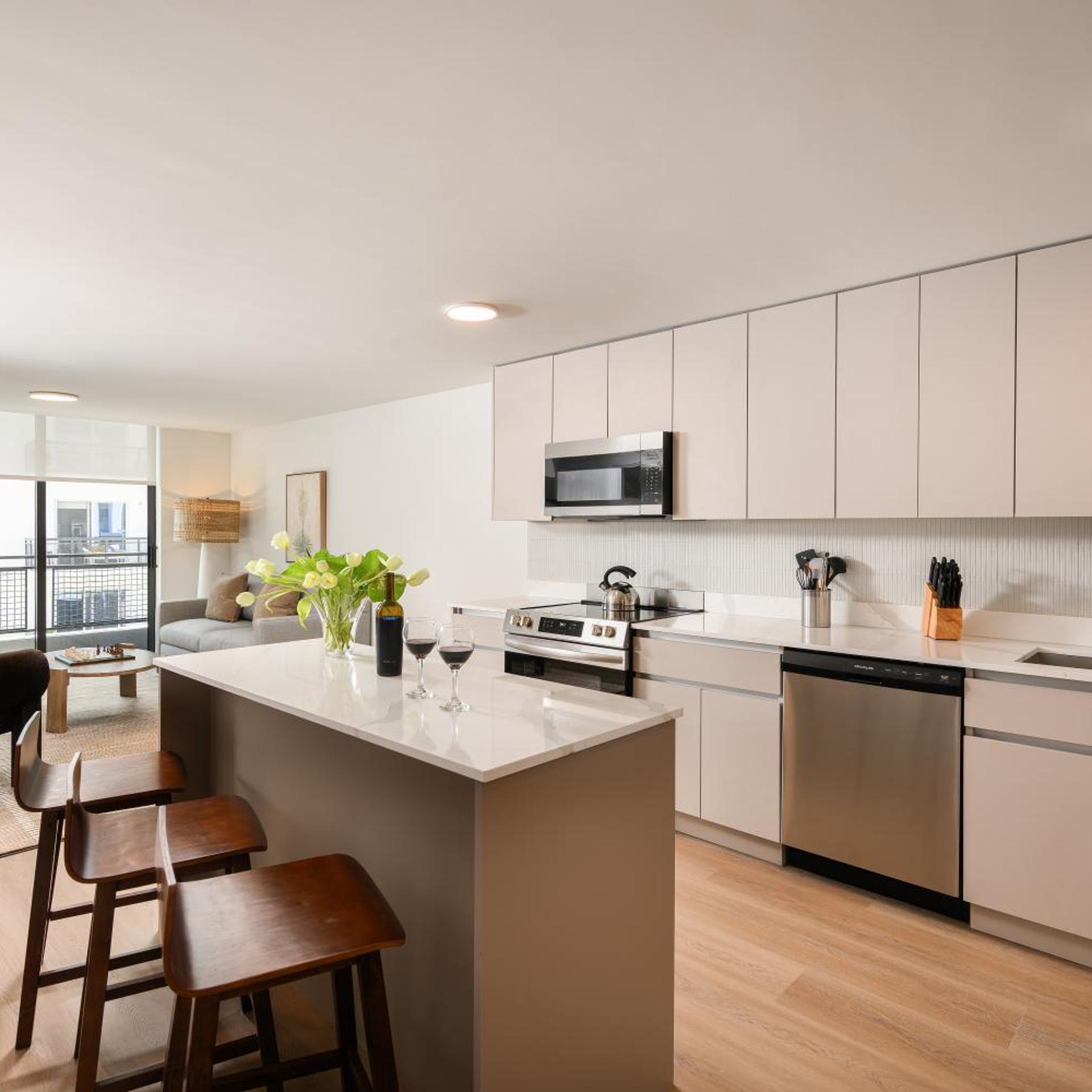 Sense28 Edgewater, an AvantStay Hotel 36/49
