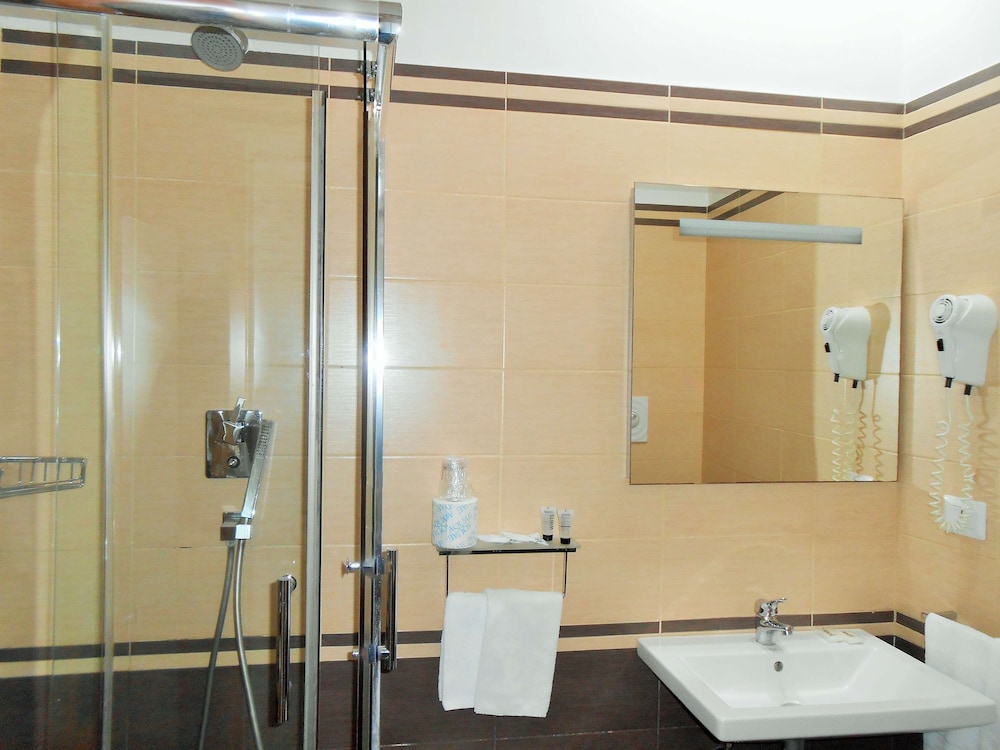 Hotel Riviera Fiumicino 24/57