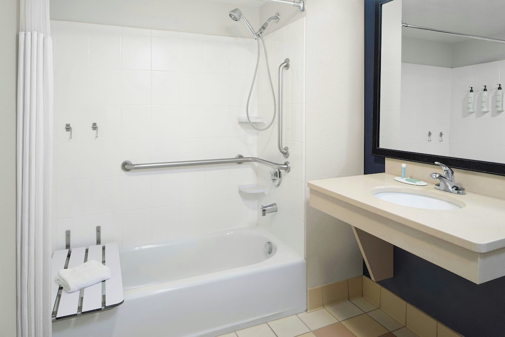 Fairfield Inn & Suites Marianna 66/67