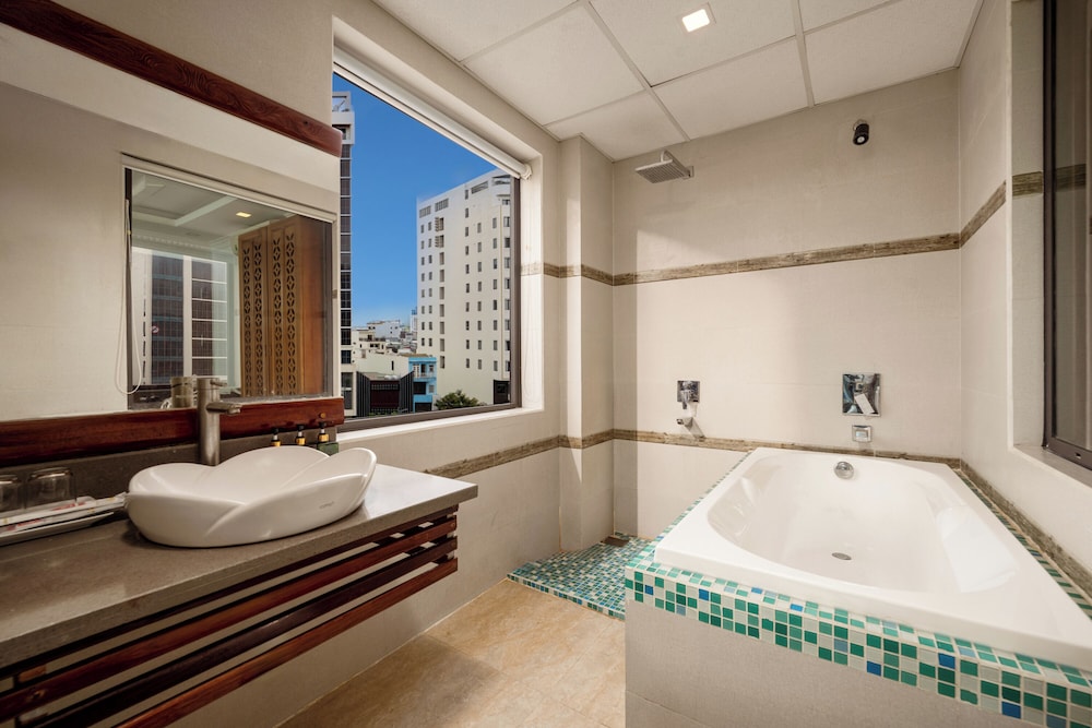 A9 Beach Hotel Da Nang 49/50