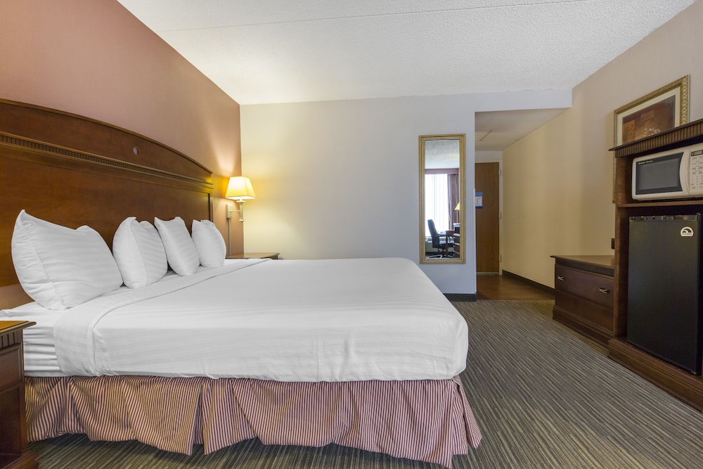 STANDARD, KING BED