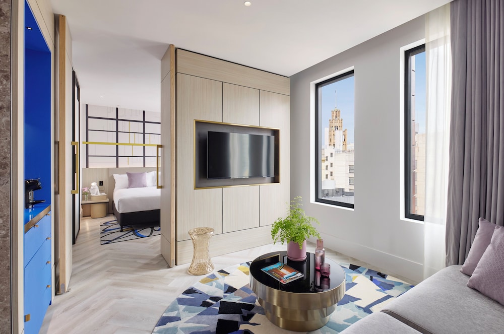 Hotel Indigo Melbourne Little Collins by IHG 28/48