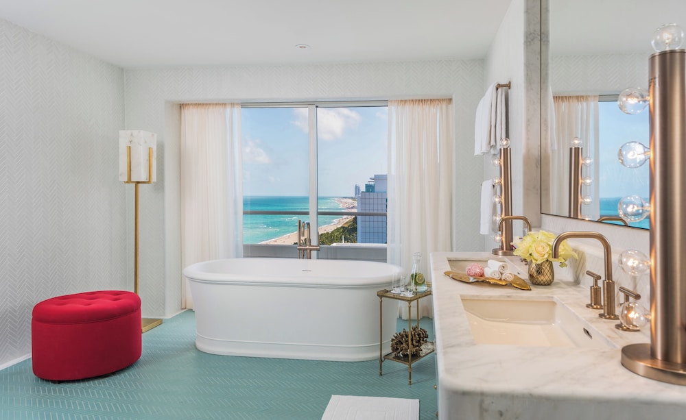 3 Bedrooms, Premier, Suite, 3 King Beds, Ocean Front