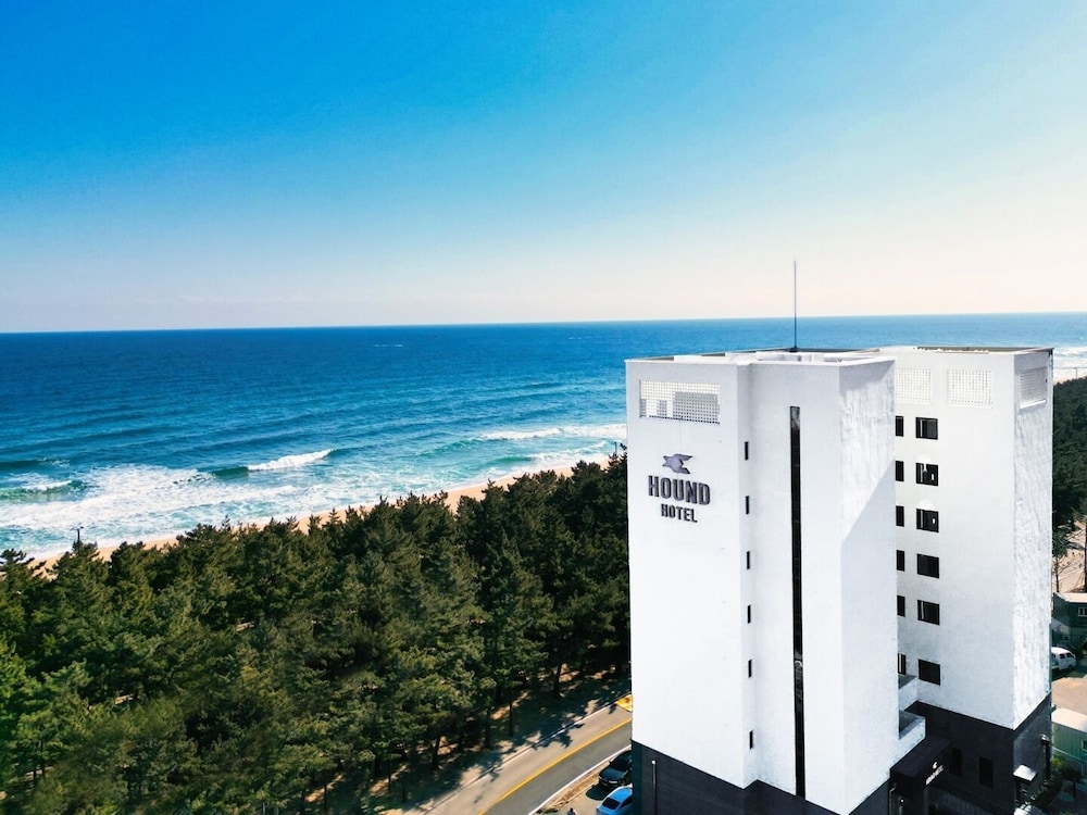 Avvio Hotel 46/50