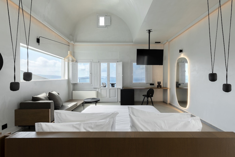 DELUXE, SUITE, SEA VIEW, OUTDOOR JETTED TUB