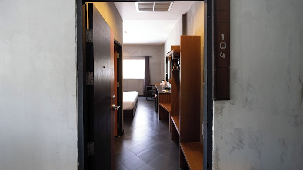 B2 Airport Boutique & Budget Hotel 39/39