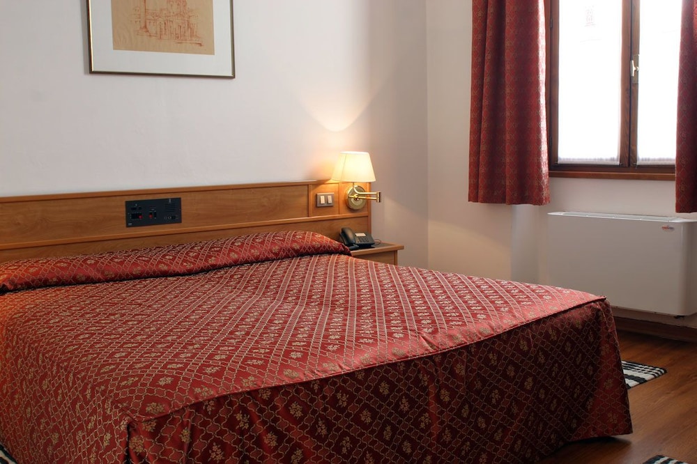 Hotel Patriarca 16/68