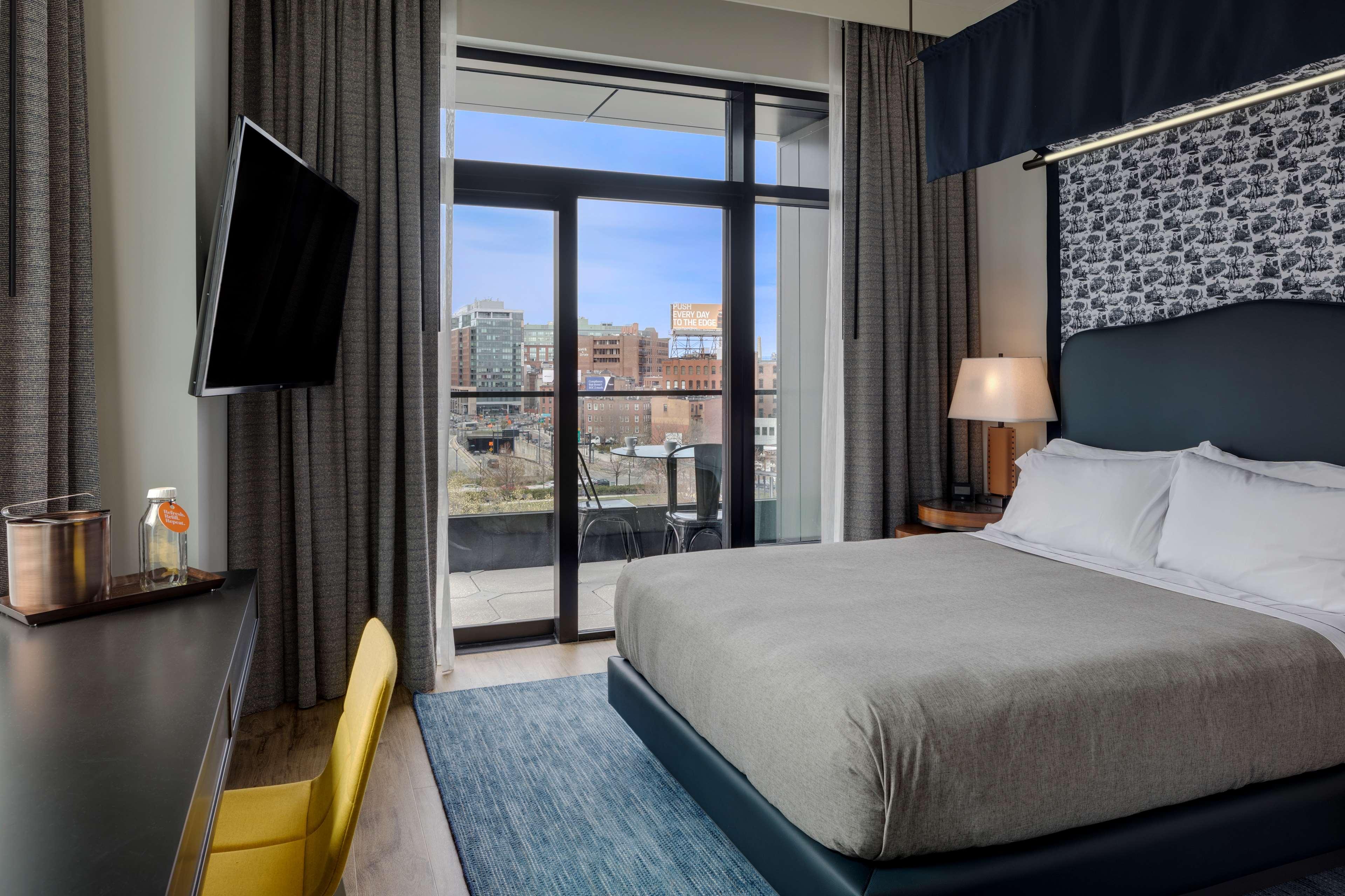 ROOM, DOUBLE BED, CITY VIEW, BALCONY