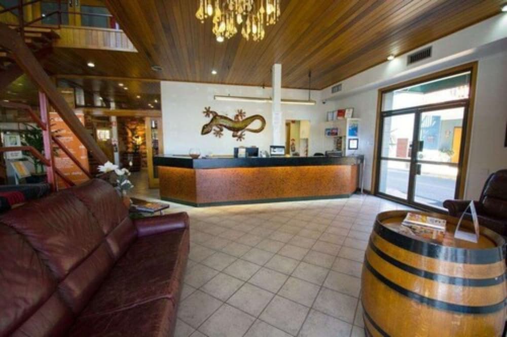 Elkira Court Motel 4/58
