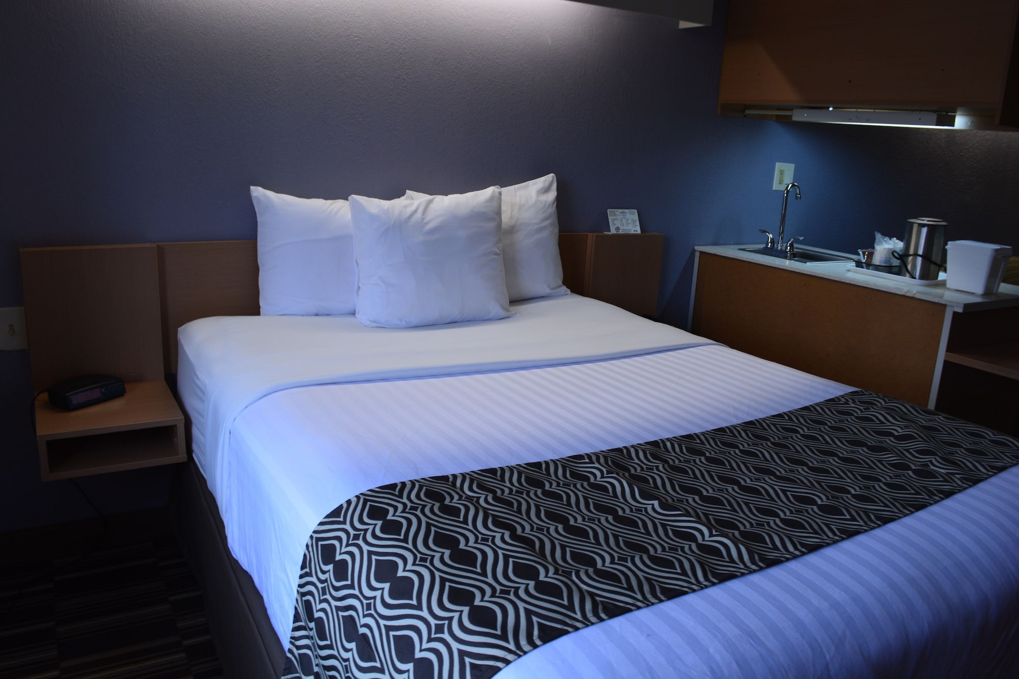 غرفة قياسية بسرير كوين لذوي الإعاقة، Microtel Inn & Suites by Wyndham BWI Airport Baltimore 6/8