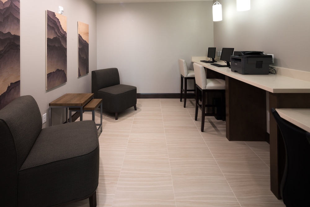 Staybridge Suites Lake Jackson 46/53