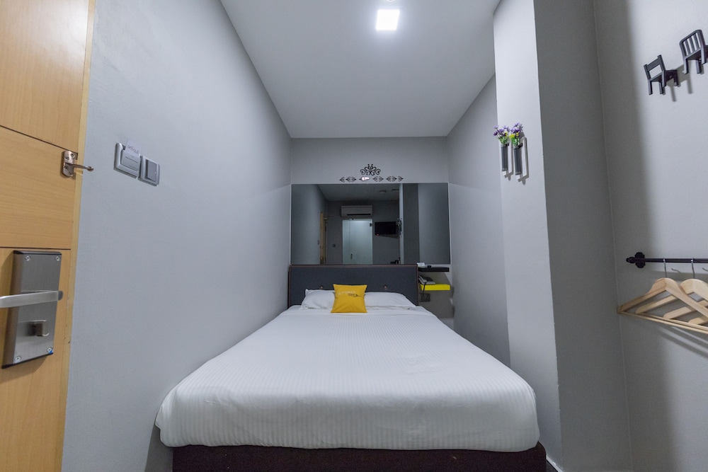 Butternut Tree Hotel (ex. Park 22 Hotel Chinatown) 8/23