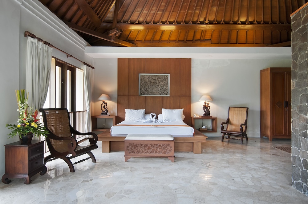ANAHATA VILLAS AND SPA RESORT 28/30