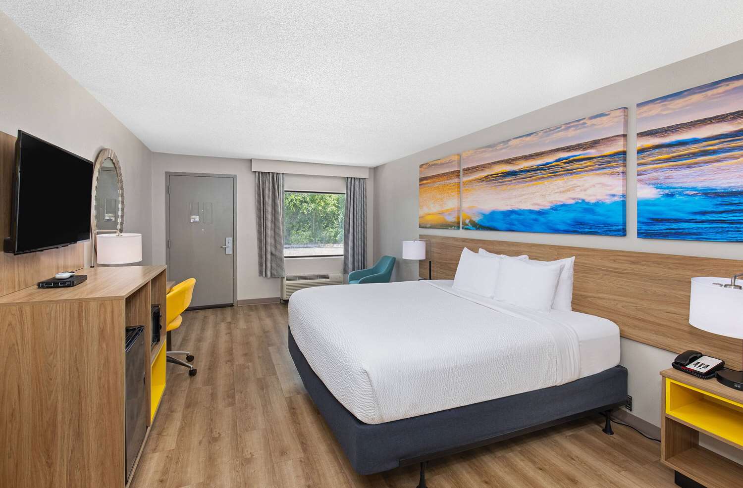 Days Inn by Wyndham - St. George, SC 12/41
