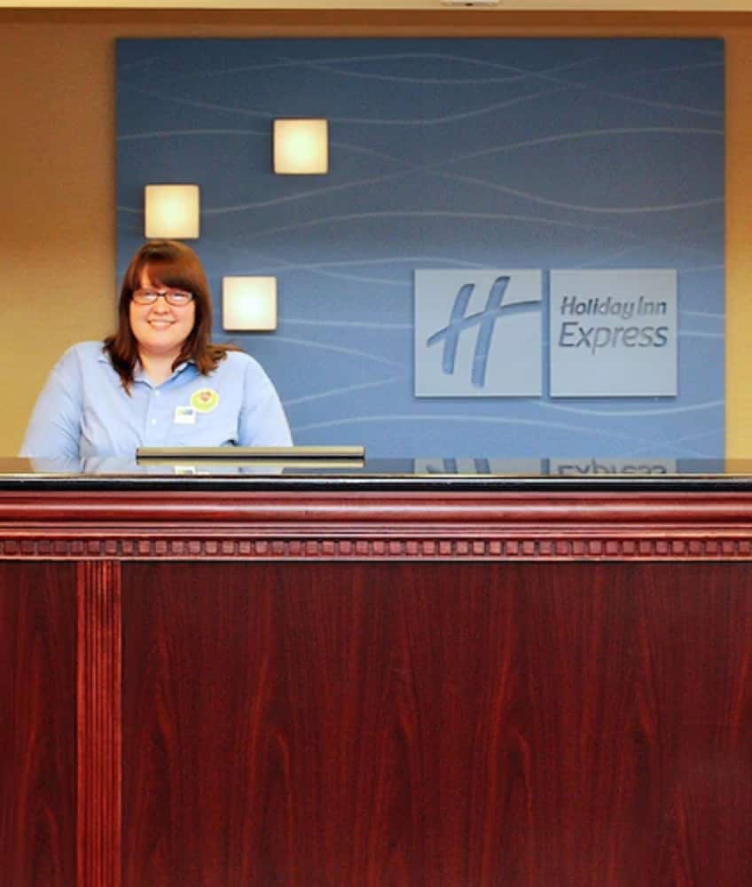 Holiday Inn Express Lapeer 5/71