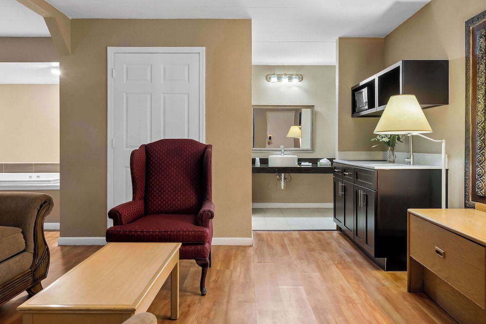 Americas Best Value Inn Danville, IL 33/50