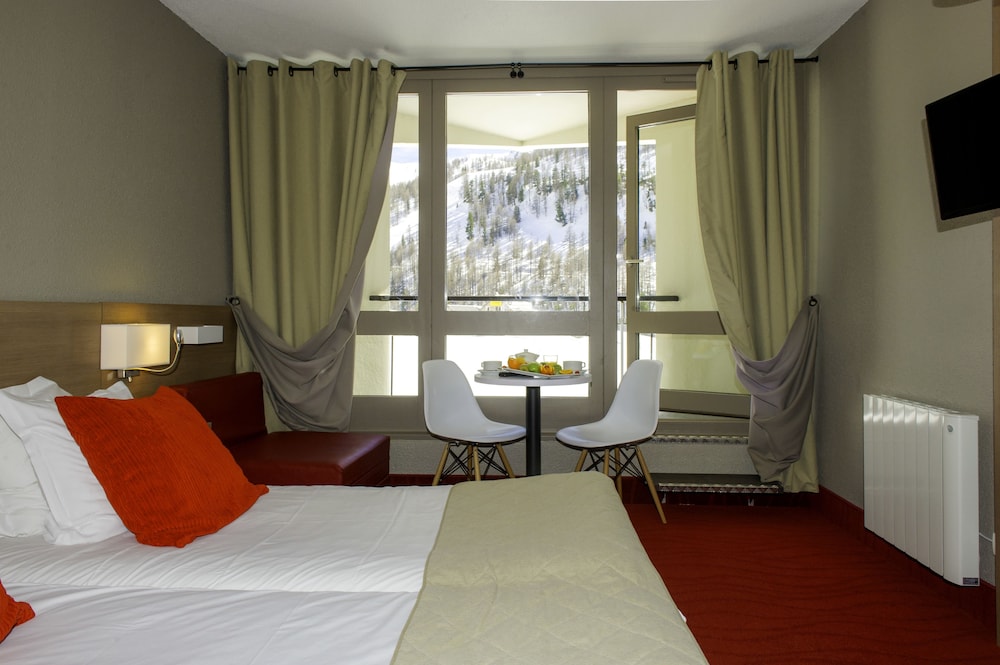SOWELL HOTELS Le Pas du Loup 28/71