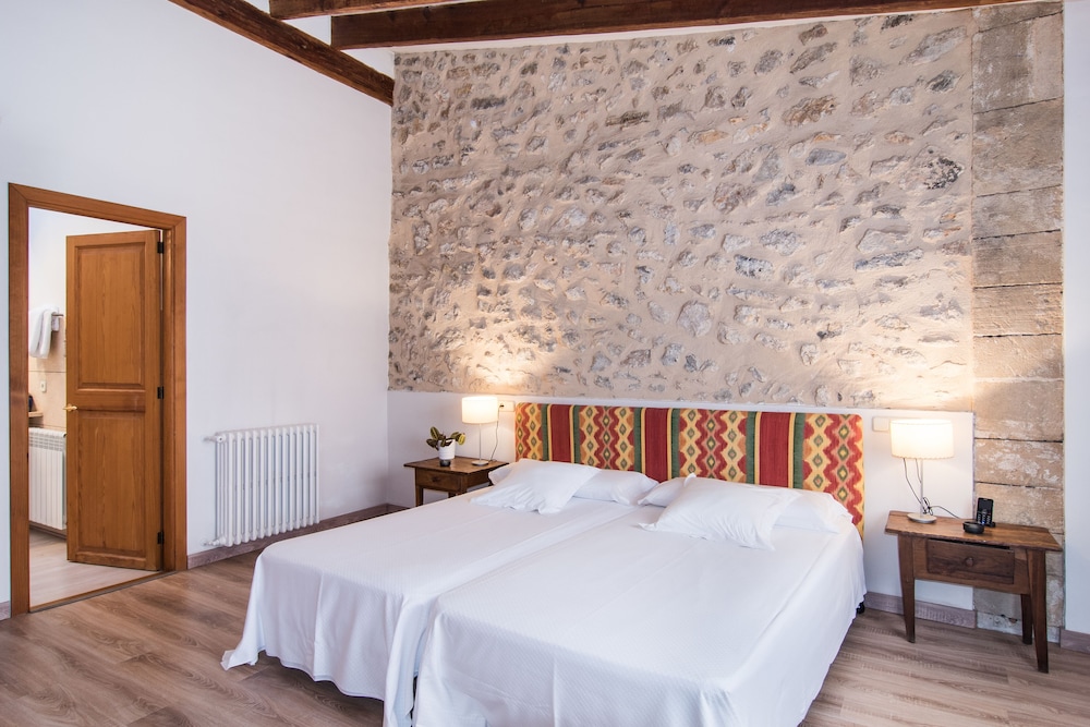 Hotel Can Moragues 9/50