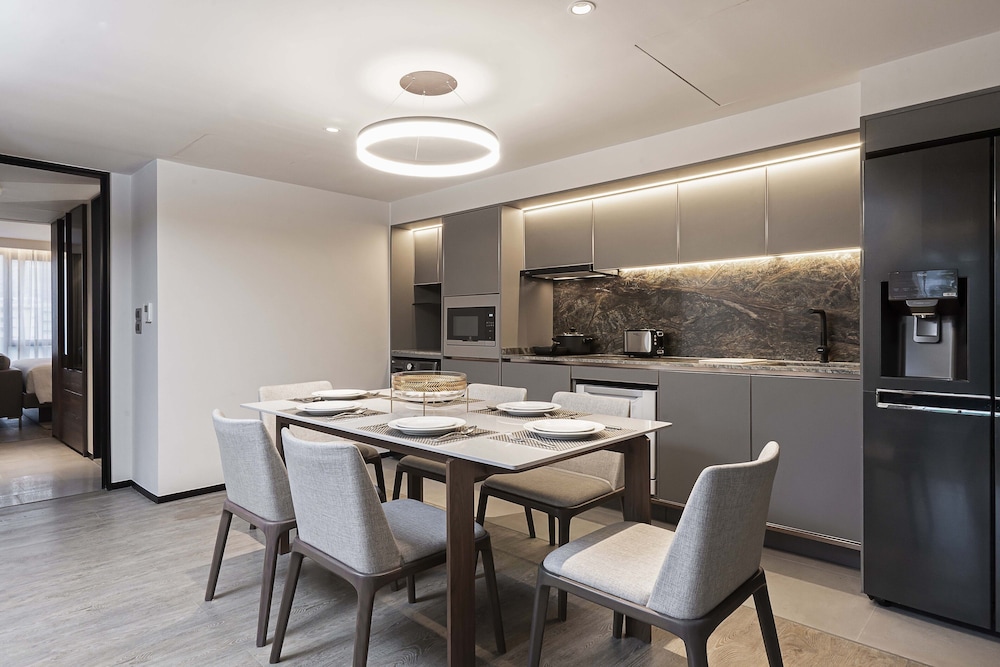 Gardina Asoke Hotel & Residence 34/49