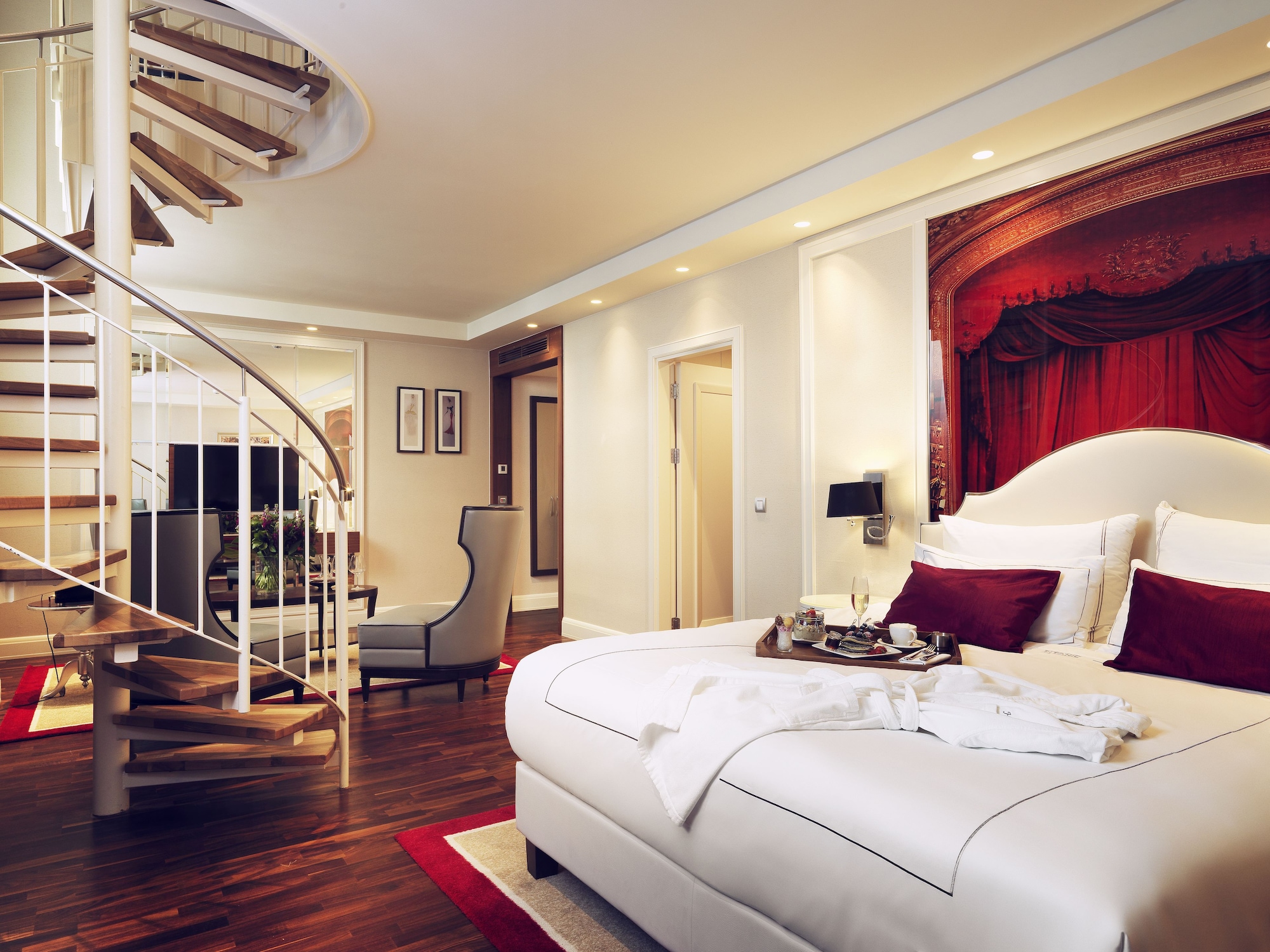 Titanic, Gendarmenmarkt, Suite, King Bed