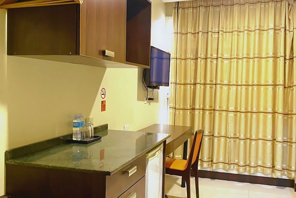 The Orchard Cebu Hotel & Suites 7/54