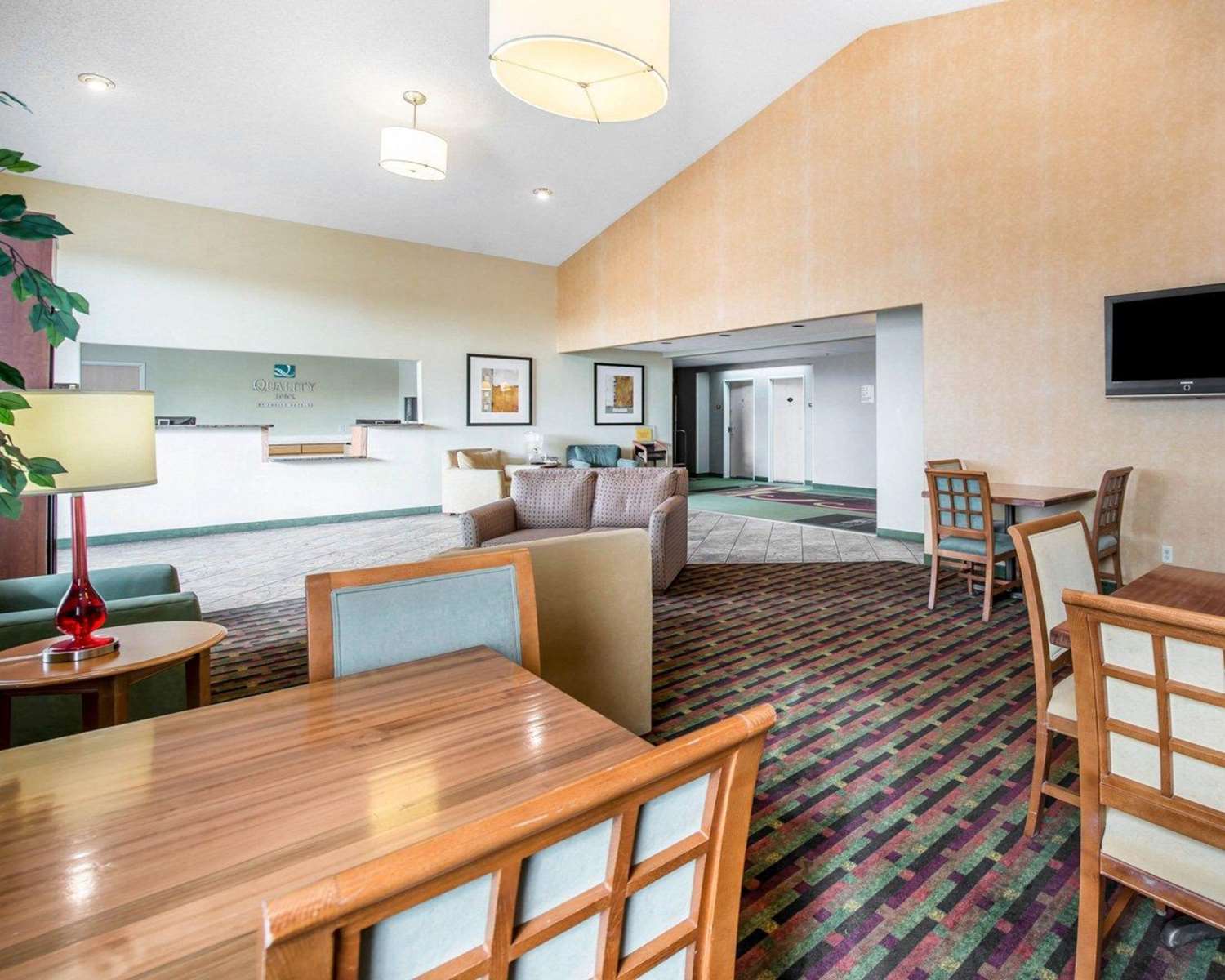 Quality Inn Colorado Springs Airport 11/16