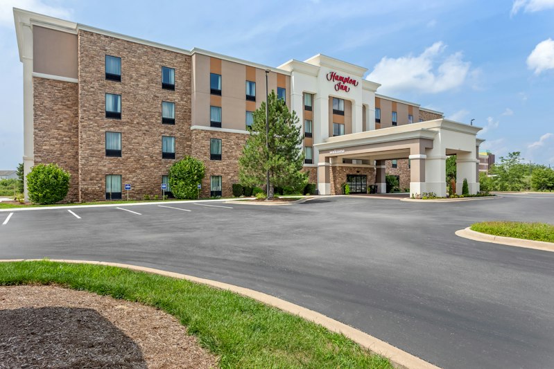 Hampton Inn Dekalb Near The University 40/41