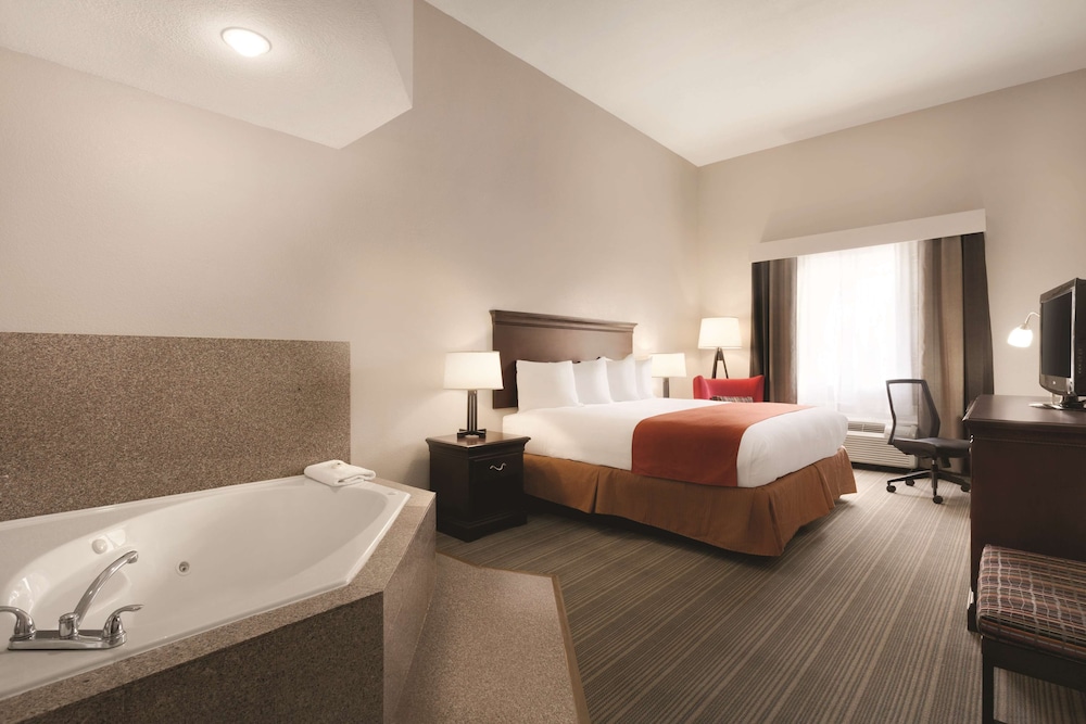 Country Inn & Suites by Radisson, St. Petersburg - Clearwater, FL 14/56