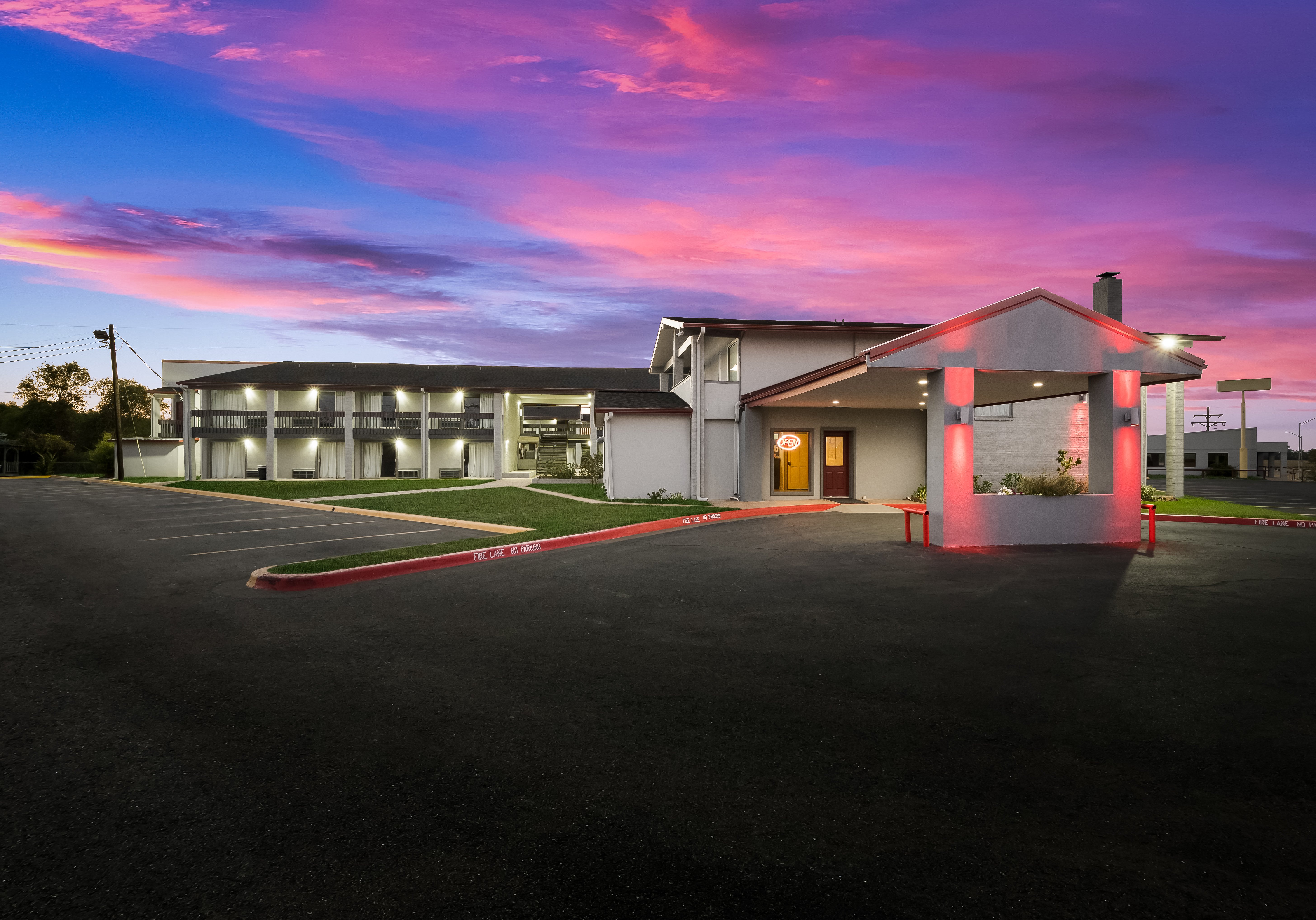 Red Roof Inn Madisonville 4/16