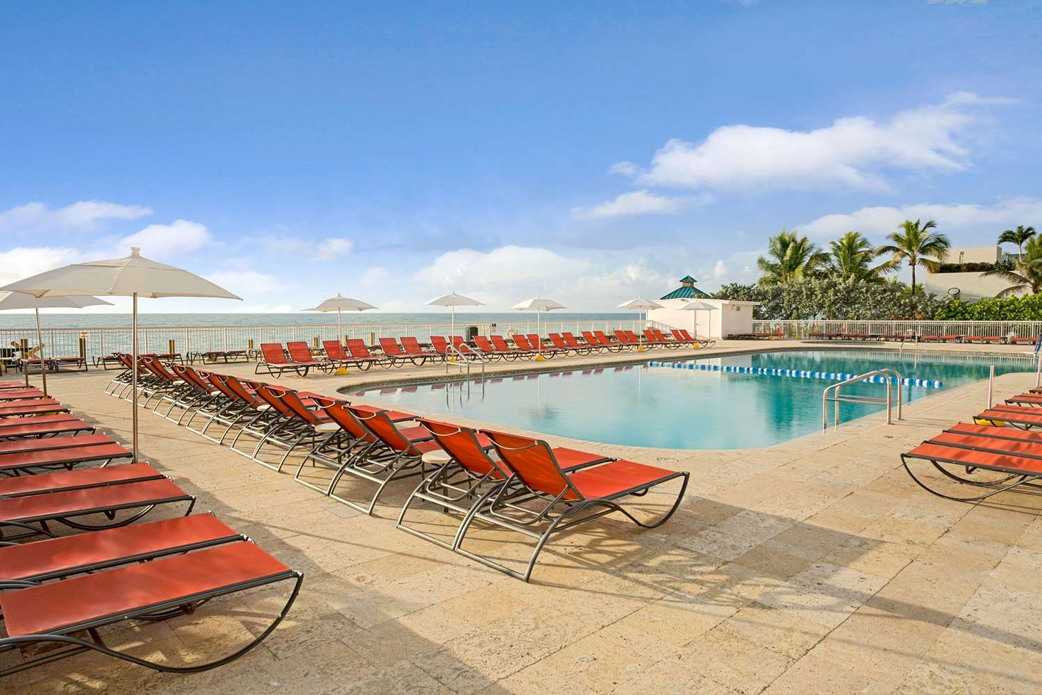 Ramada Plaza by Wyndham Marco Polo Beach Resort 58/67