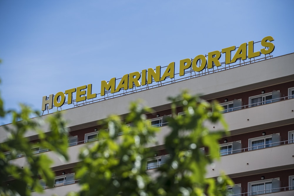 Salles Marina Portals 68/71