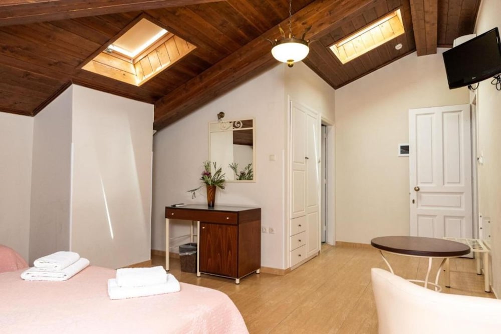 Villa Rossa Kambos 9/50