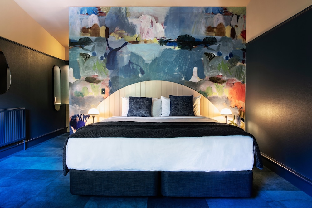 The Central Private Hotel By Naumi Hotels 23/53